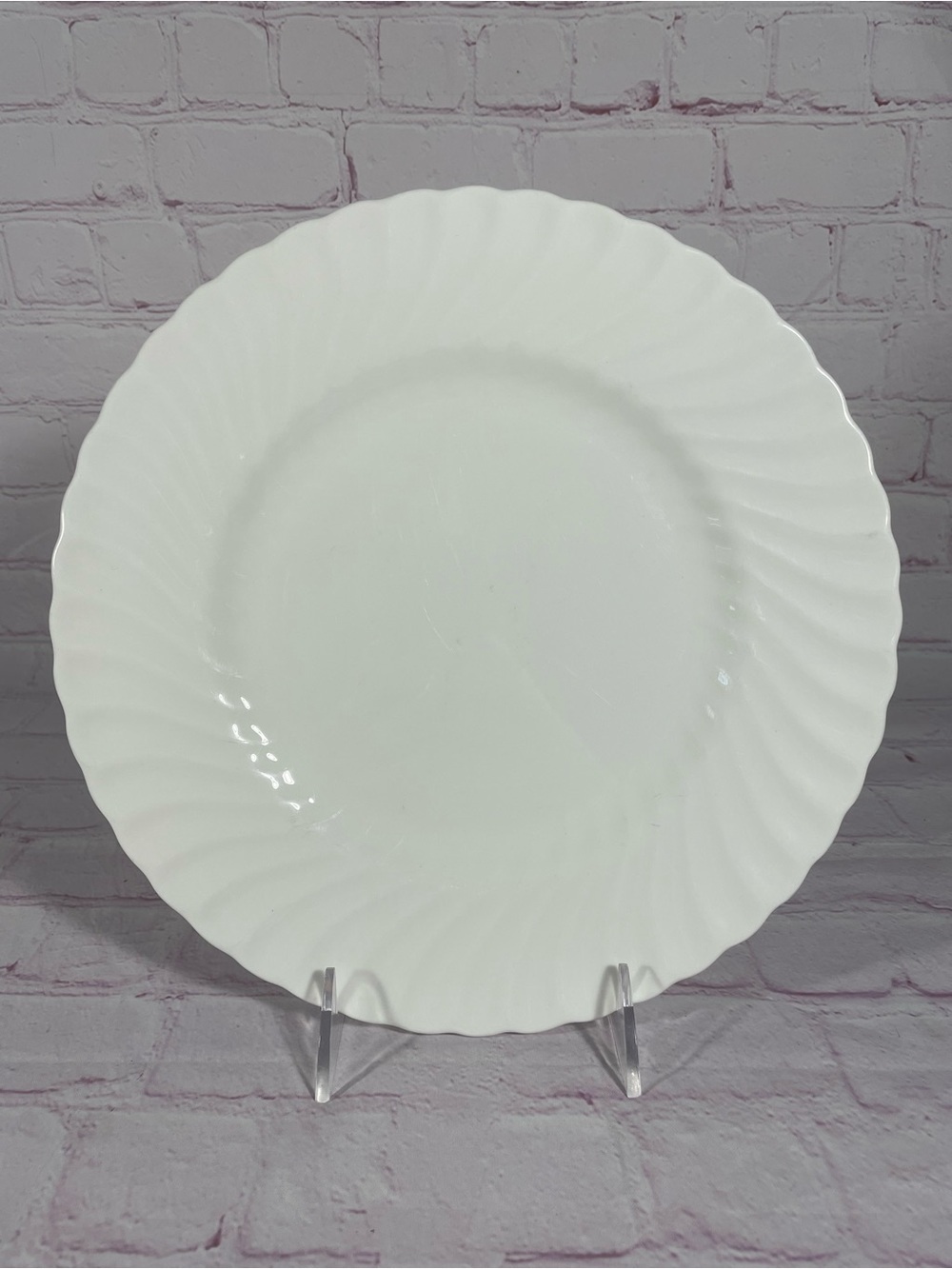 Vintage Minton White Fife Bone China Dinner Plate 10 3/4” England Discontinued